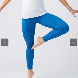 ZYIA Royal Blue Light n Tight Hi-Rise 7/8 Legging